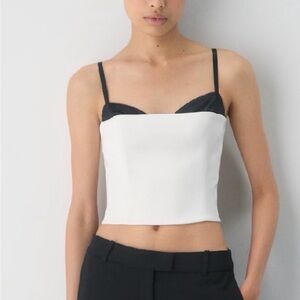 Aritzia Black and White Women's Top